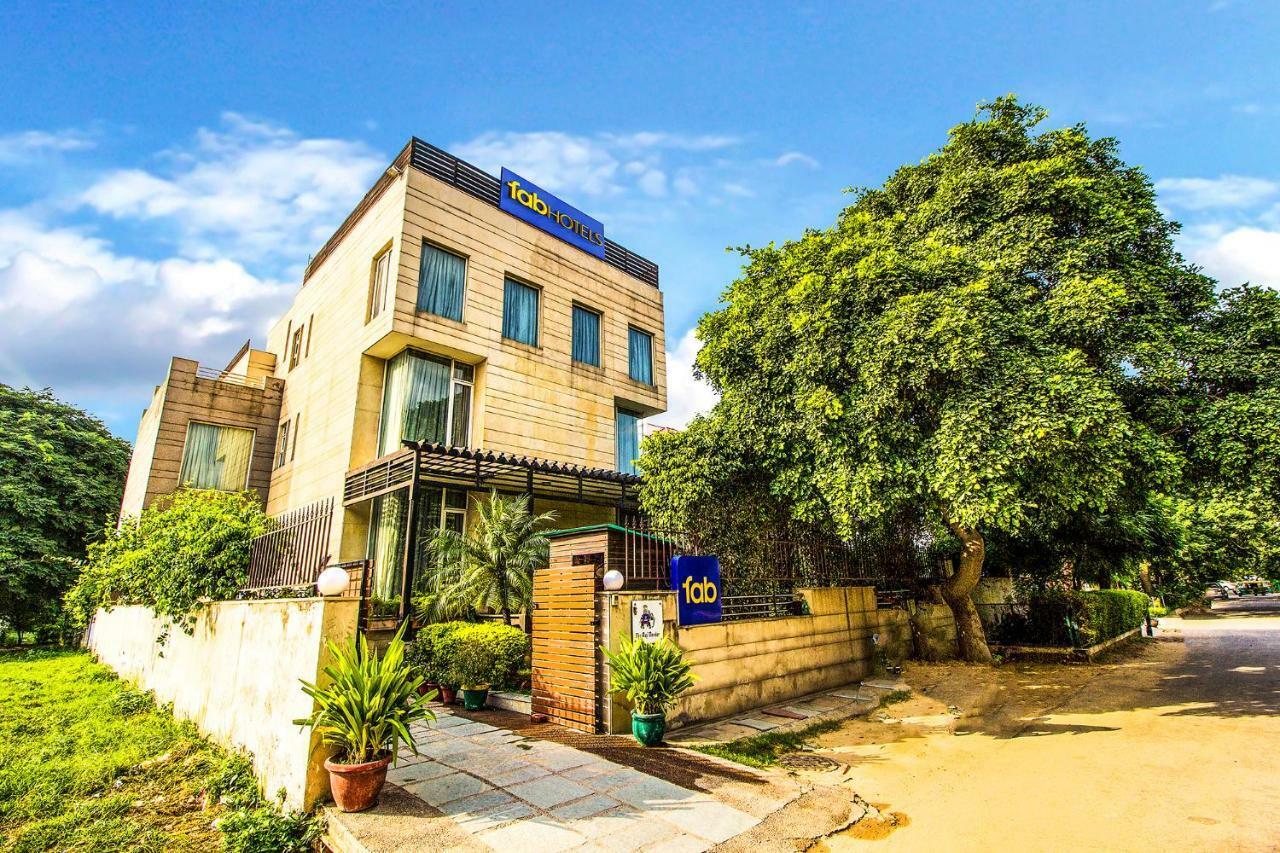 FabHotel Raj Darbar Iffco Gurgaon Exterior foto